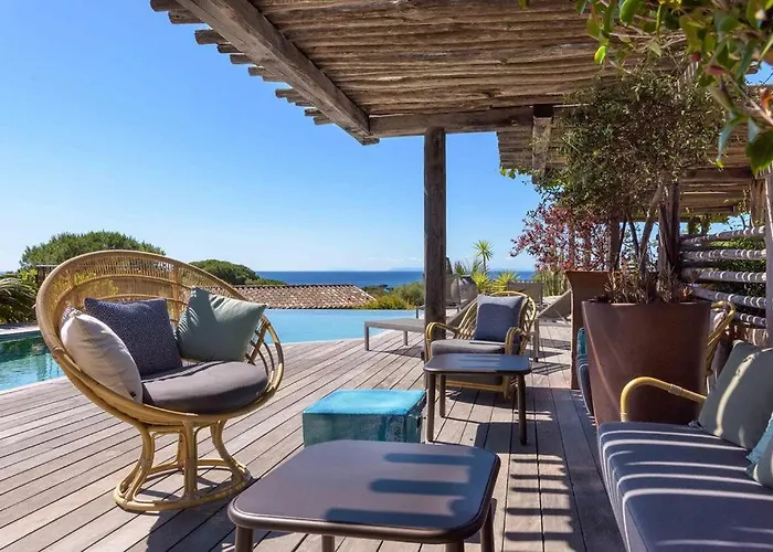 Otel Les Bergeries De Palombaggia 5*